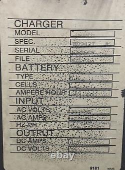 Chargeur de batterie industriel MAC 6M600C21 12 volts CC