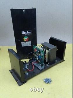 Chargeur de batterie industriel Quick Charge Corp 12VDC 10A, BJ1210