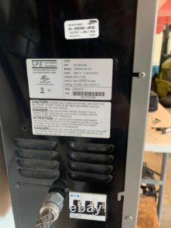 Chargeur de batterie industriel pour chariot élévateur