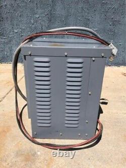 Chargeur de batterie pour chariot élévateur Eagle Mark II modèle 3PFE12B-865EMES 24 volts