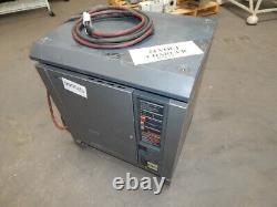 Chargeur de batterie pour chariot élévateur FER100 12-475 S1 M3411