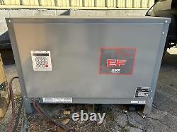 Chargeur de batterie pour chariot élévateur GNB Industrial Power XRT24-1000E3 EX-F CCR18035