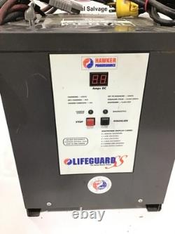 Chargeur de batterie pour chariot élévateur Hawker Lifeguard LST2030F1A