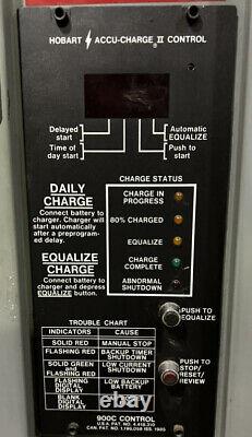 Chargeur de batterie pour chariot élévateur Hobart Accu-Charge 12V 208/240/480V 1 phase 93 plomb