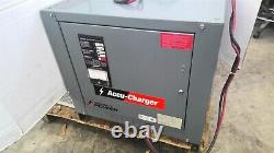Chargeur de batterie pour chariot élévateur Presolute 51OC3-12 24 volts 102 ampères