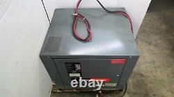 Chargeur de batterie pour chariot élévateur Presolute 51OC3-12 24 volts 102 ampères