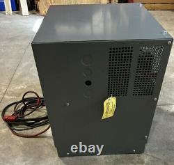 Chargeur de batterie pour chariot élévateur Prestolite Battery-Mate 24V 208/240/480V 3Phase