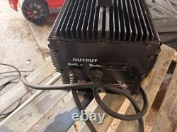 Chargeur de batterie pour chariot élévateur V-force Hbs 1200-24