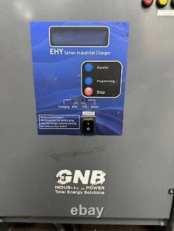 Chargeur de batterie pour chariot élévateur industriel GNB EHY 3 phases 240 volts EHY24M120