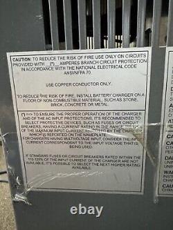 Chargeur de batterie pour chariot élévateur industriel GNB EHY 3 phases 240 volts EHY24M120