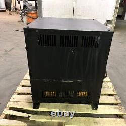 Chargeur de chariot élévateur d'occasion WorkHorse 36 volts 750 ampères-heures triphasé