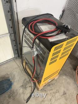 Chargeur triphasé 48V/80A à fréquence de puissance