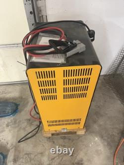 Chargeur triphasé 48V/80A à fréquence de puissance