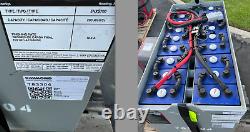 Enersys 36v Industrial Forklift Batterie 700 Amp Hour Avec Chargeur. Non Utilisé. Comme Neuf