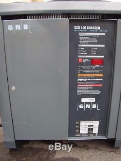 Gnb 24 Volts Chariot Élévateur / Ascenseur 865ah Chargeur De Batterie