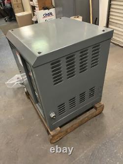 Gnb, Scrflx-12-600t1z, Chargeur de batterie pour chariot élévateur Scr Flx 3ph 24vdc 12 cellules