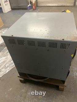 Gnb, Xpt12-475b, Chargeur de batterie de chariot élévateur Ef La 475ah 24vdc 12 cellules entrée 3ph