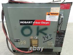 Hobart 1400c3-24 Chargeur De Batterie Élévateur À Fourche, 24 Cellules, 48v, 1051-1400ah, 480v 3ph