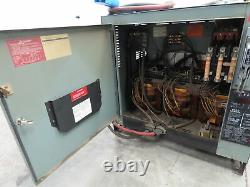 Hobart 1400c3-24 Chargeur De Batterie Élévateur À Fourche, 24 Cellules, 48v, 1051-1400ah, 480v 3ph