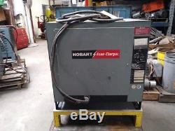 Hobart Accu-charger # 600c3-240 Chargeur De Batterie Industriel Chargeur De Chariot Élévateur