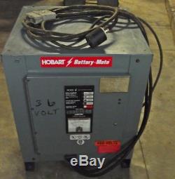 Hobart Batterie-mate 750h3-1bc 36v Chargeur De Batterie Forklift 208/240/480 Volt 3 Ph