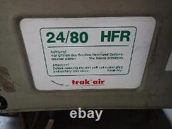 Hoppecke E230g24/80b-f14hfr 230v/24v 80a /#t Na1m 9276 

<br/> 	  
<br/> 	 Translation in French: Hoppecke E230g24/80b-f14hfr 230v/24v 80a /#t Na1m 9276