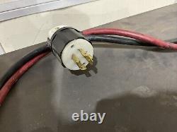 LE CHARGEUR DE CHARIOT ÉLÉVATEUR GENERAL BATTERY SC3-12-550B L-A PH 3 208/240/480