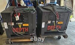 Lot de 2 chargeurs de batterie pour chariot élévateur Exide Depth 24VDC DE2 12-850 SDE2-12-850
