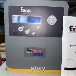 Nouveau chargeur de batterie EnerSys EI1-CM-2G Enforcer IMPAQ dans une boîte ouverte - Crown Ride Jack