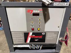 (QTY. 2) CHARGEUR DE BATTERIE YUASA GENERAL 7000 PLUS 24V pour chariot élévateur 12 cellules 550AH D'OCCASION