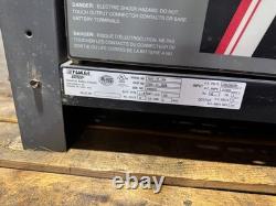 (QTY. 2) CHARGEUR DE BATTERIE YUASA GENERAL 7000 PLUS 24V pour chariot élévateur 12 cellules 550AH D'OCCASION