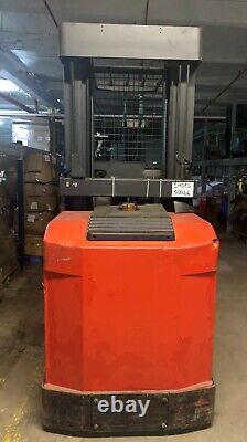 Raymond Opr-opc30tt (année 2002 Année) Commande Picker Forklift With24v Battery And Charger