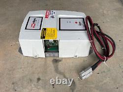 Réaménagez le chargeur ENERSYS NEXSYS, modèle EL3-12-875