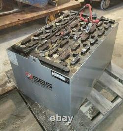 Sbs 18-935t-21 Plomb Acide Industriel 36v Forklift Battery 935 Ah 6 Hour Capacity