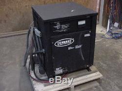 Tennant 36v Chargeur De Batterie 208/240 / 480v 1 Balayeur De Phase Chariot Élévateur Pallet Jacks